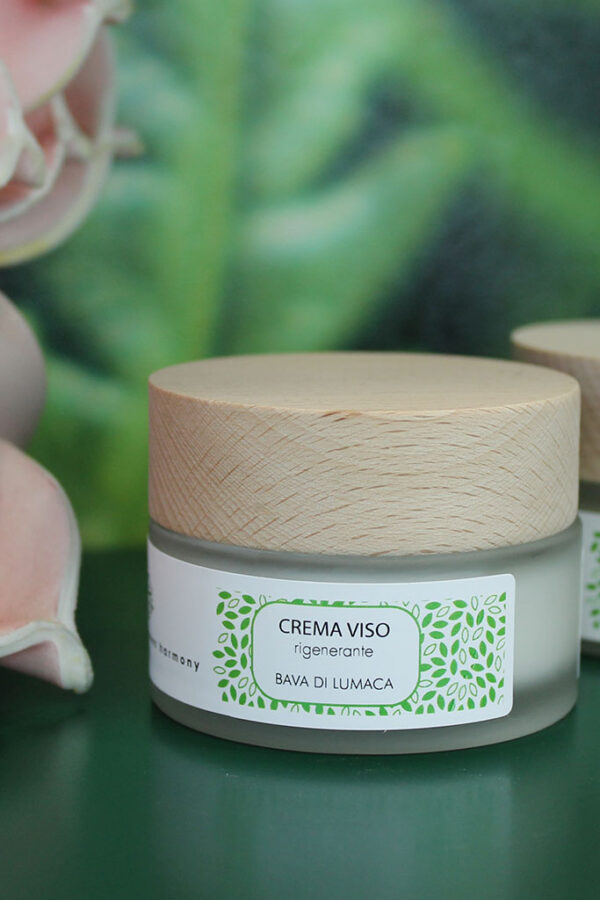 crema viso rigenerante bava di lumaca green harmony 600x900 - CREMA VISO Rigenerante Bava di Lumaca - 50ml